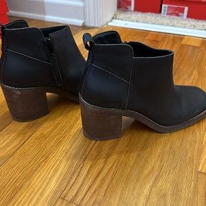 Crown Vintage booties